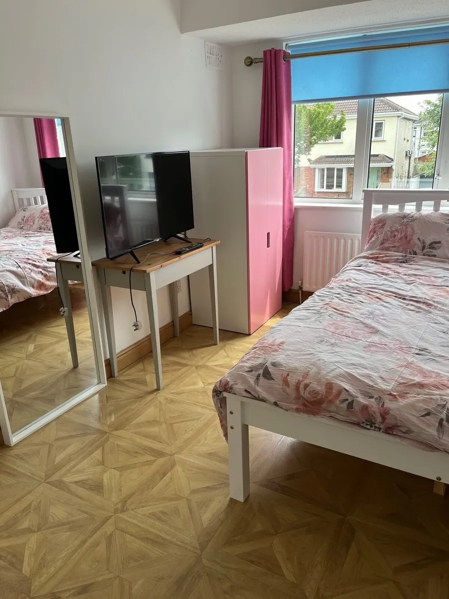 room for rent - Image 4