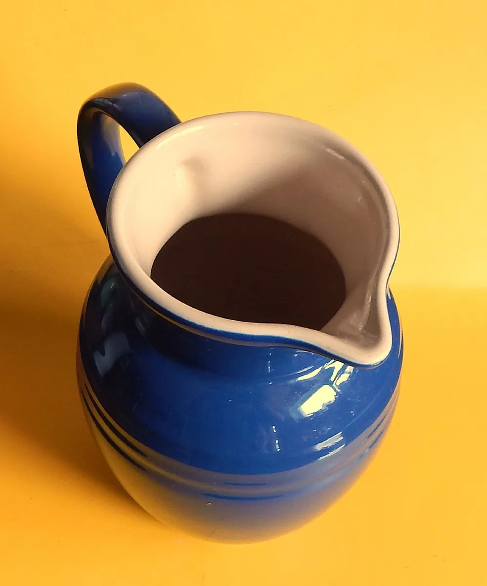 Le Creuset Stoneware Jug - Image 3