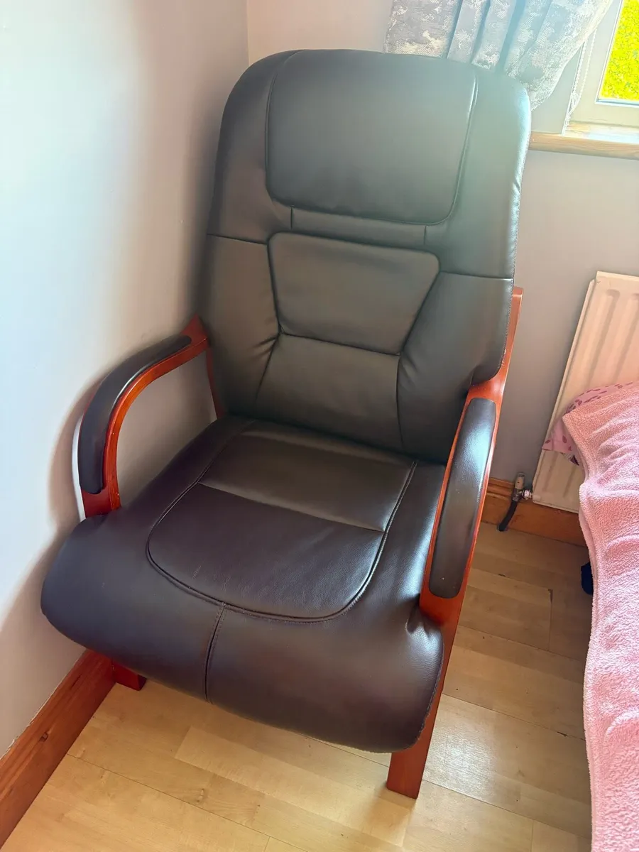 Orthopaedic Chair - Image 1