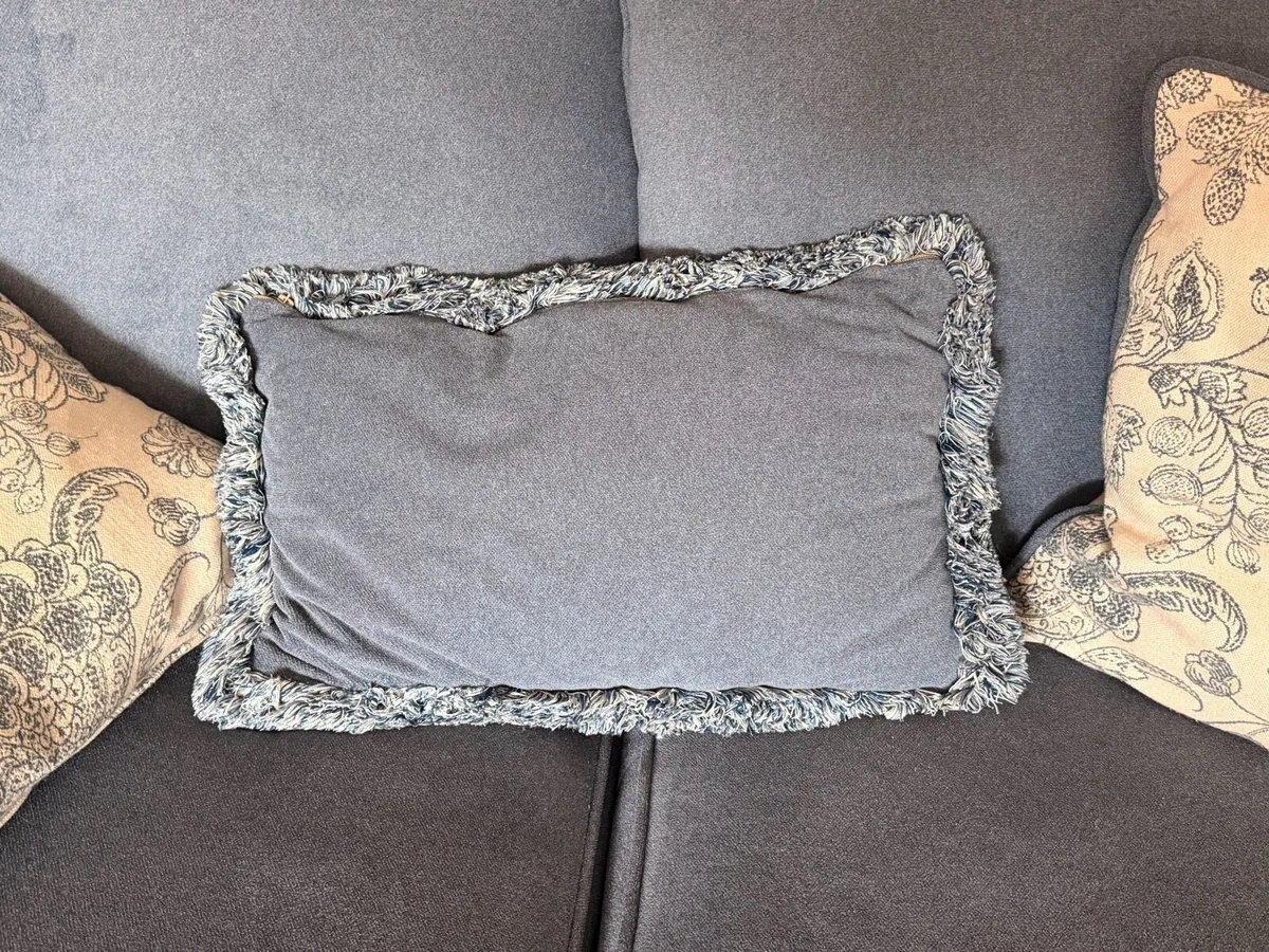 3 & 2 Seater sofa - Image 3
