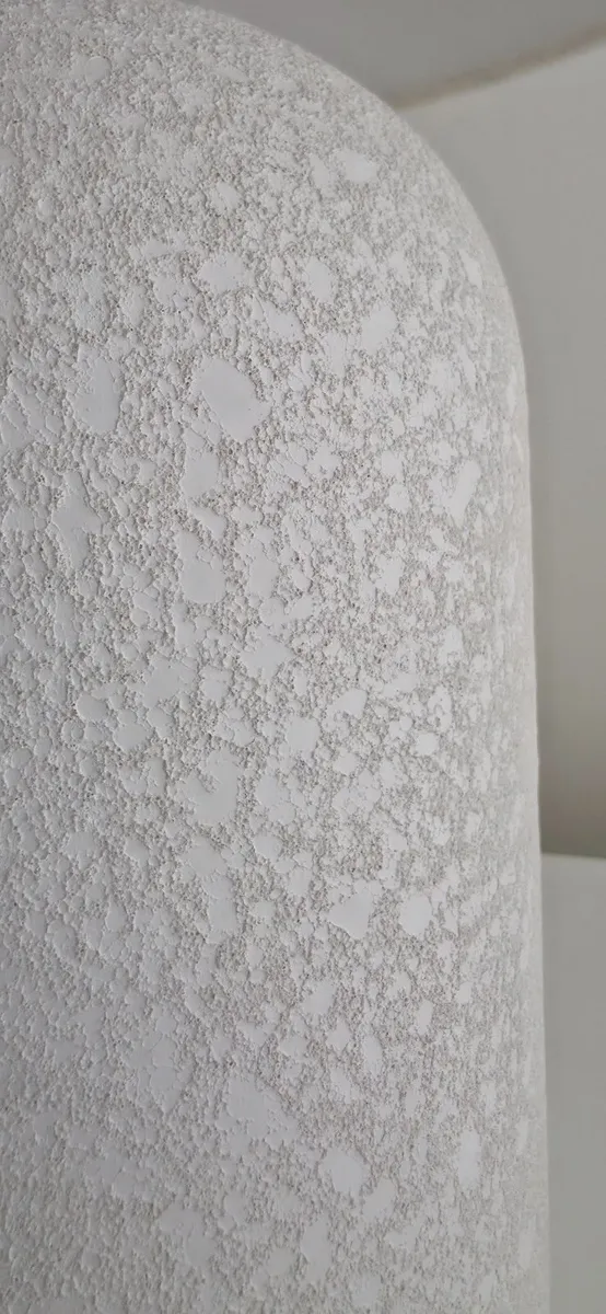 2x White stone contemporary lamps - Image 3