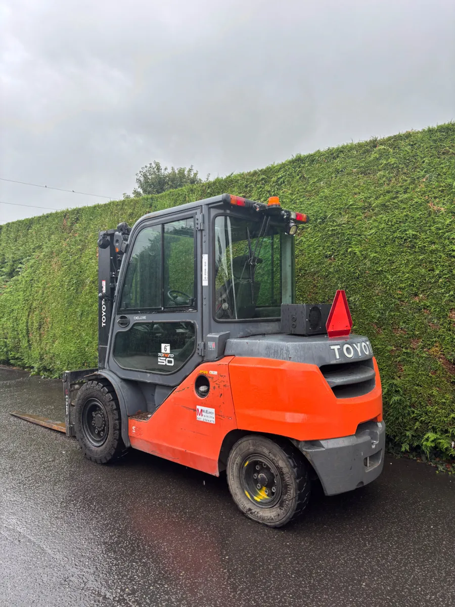 5 ton toyota forklift - Image 2