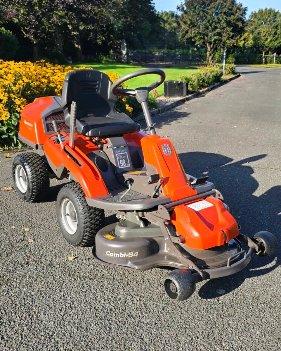 Husqvarna R214TC 60hours - Image 1
