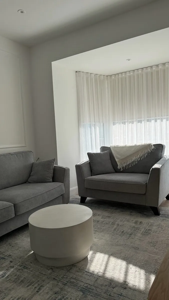 Sofa Set - Excellent Condition - Image 1