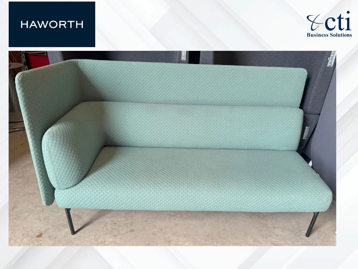 1 x Green "Haworth Cabana" Reception Sofa