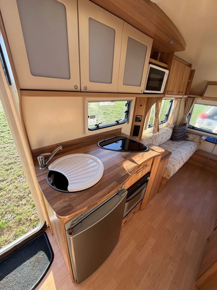 Bailey Orion 450-5 – Excellent Condition + Mover - Image 4