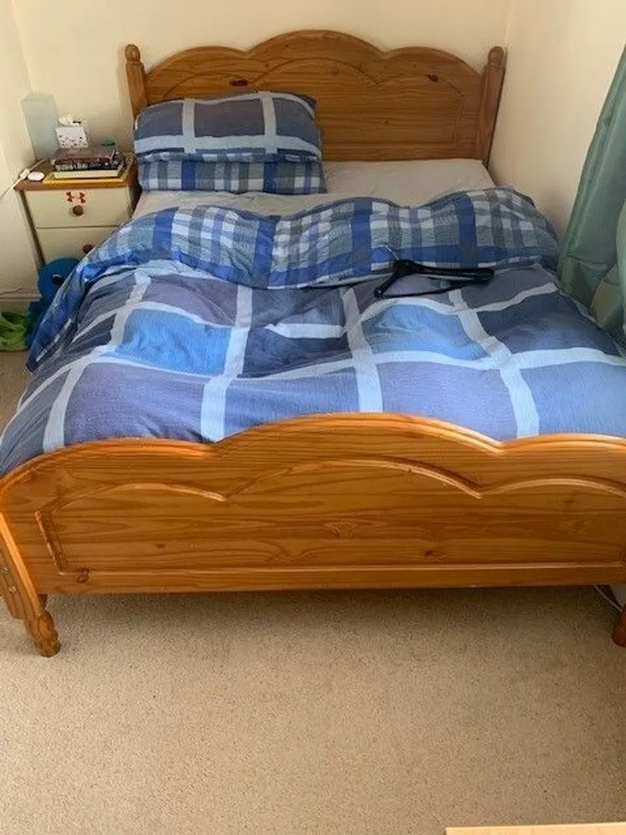 Double Bed - Image 2