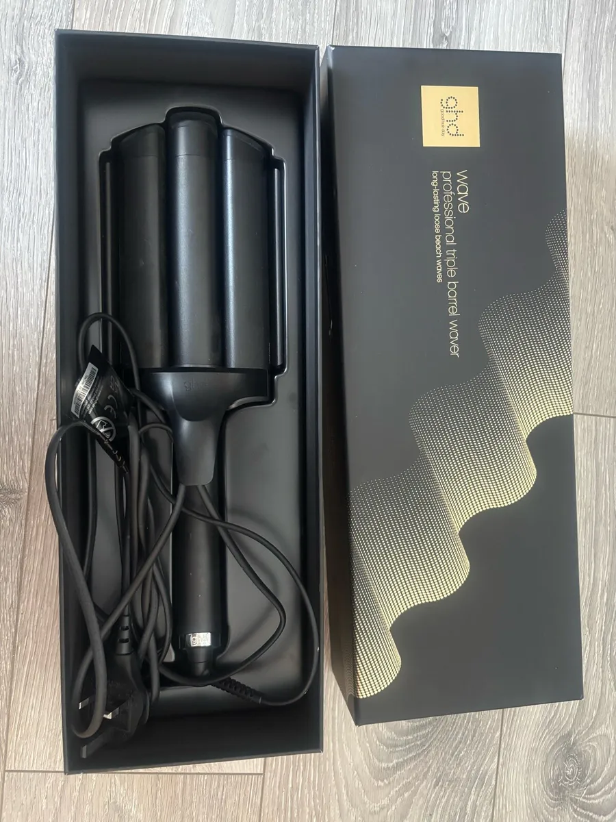 GHD Wave Triple Barrel Waver - Image 2