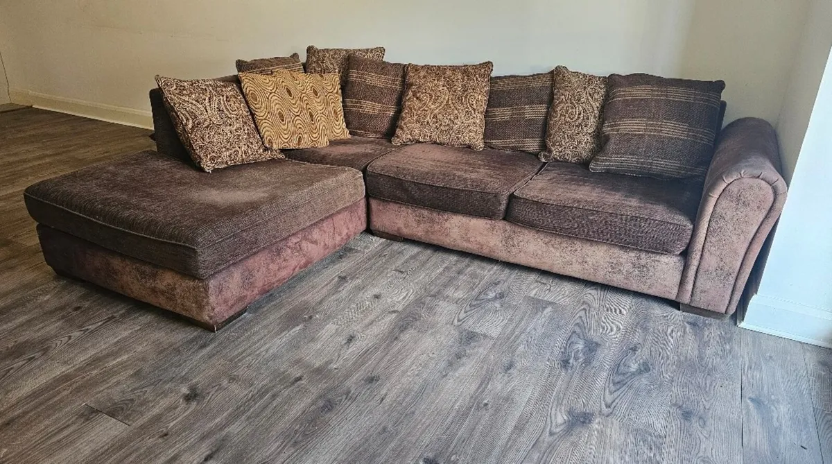 Corner Sofa - Image 1