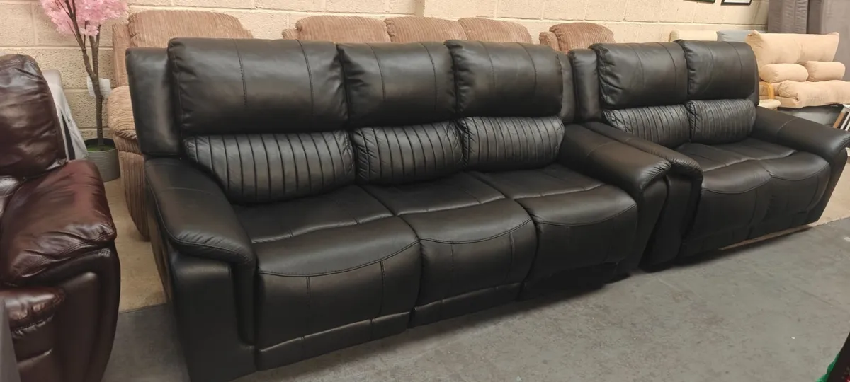 3+2 Black Leather Recliner Suite - Image 2