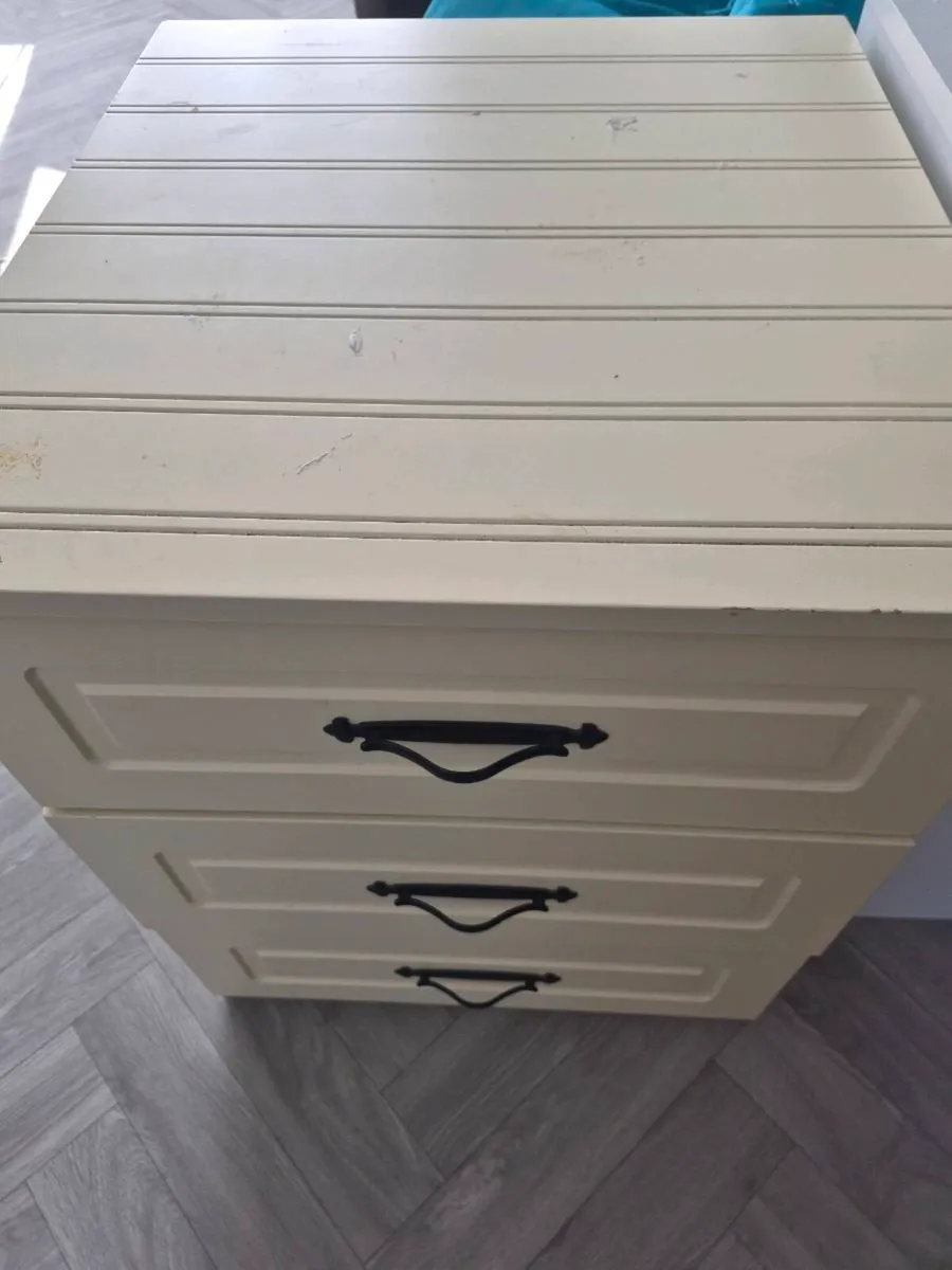 Locker - Image 1