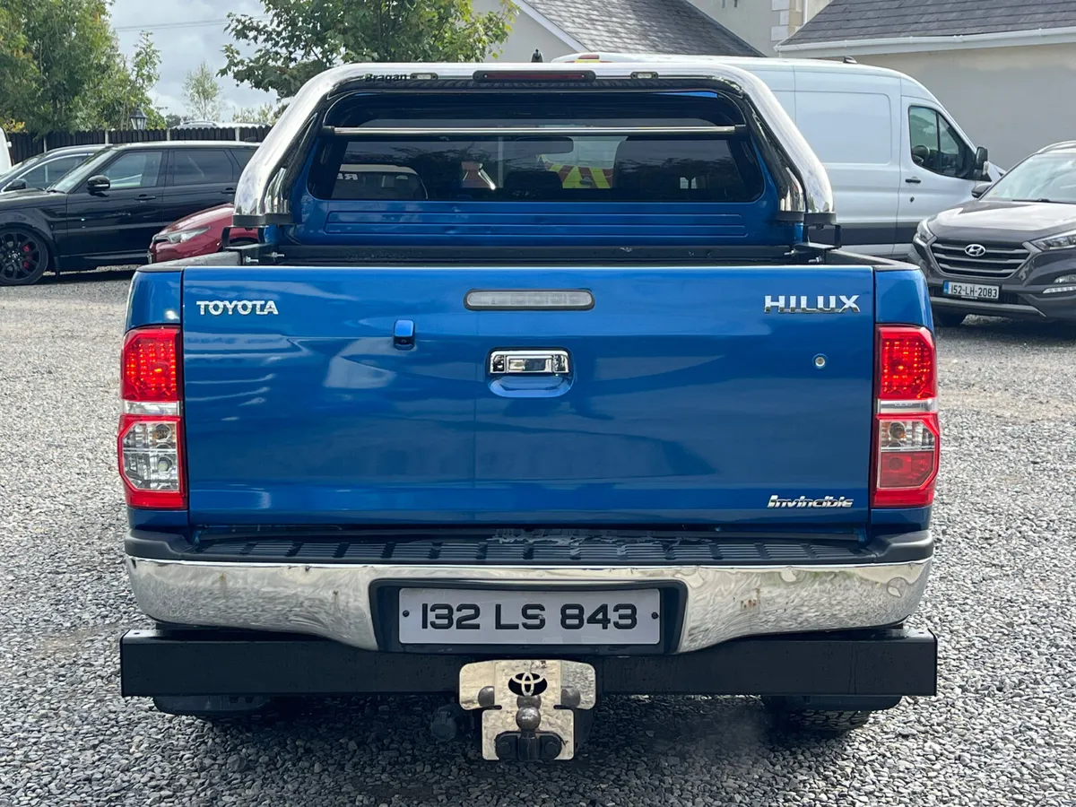 2013 TOYOTA HILUX 3.0 INVINCIBLE AUTO - Image 4