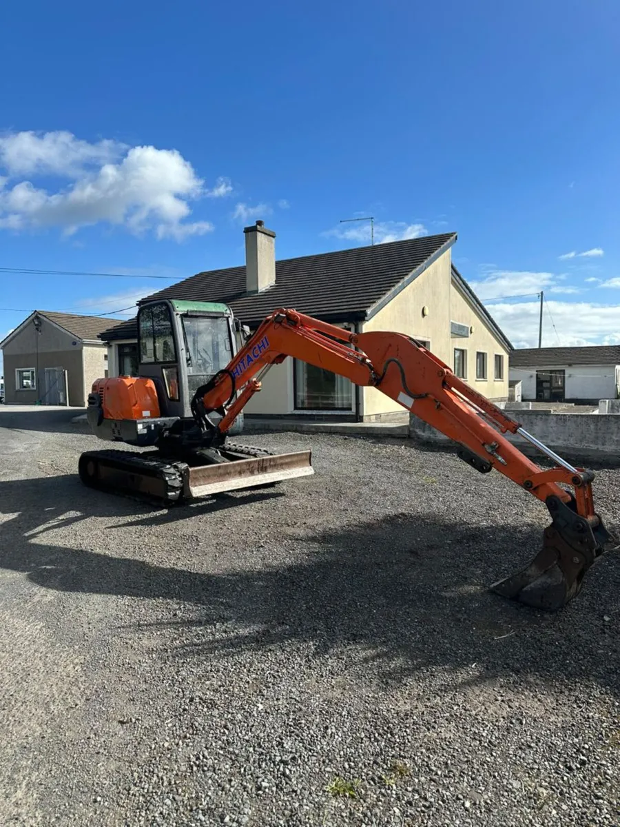 Hitachi Zaxis 50 - Image 1