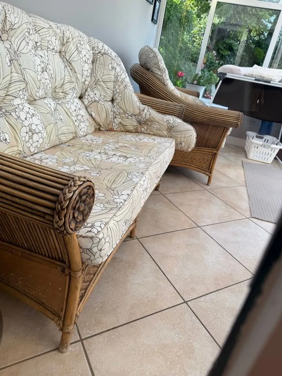 Conservatory sofas - Image 2