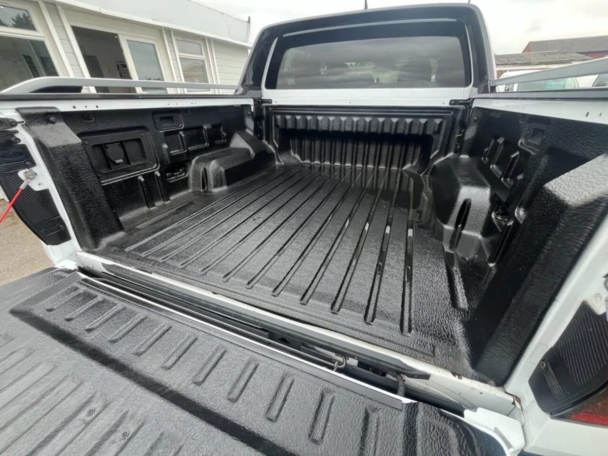 2024 Ford Ranger PickUp Van - Image 2