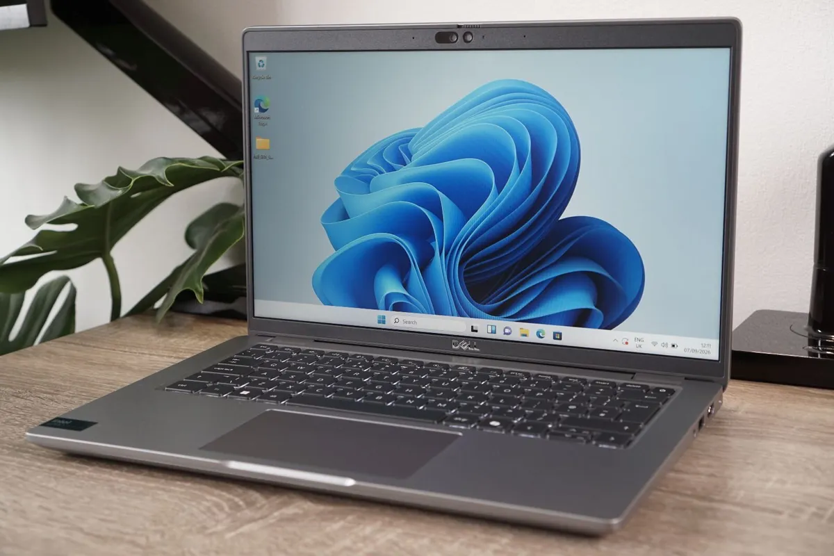 Dell Latitude 5450 | Core Ultra 5 | 16GB | 512GB - Image 1
