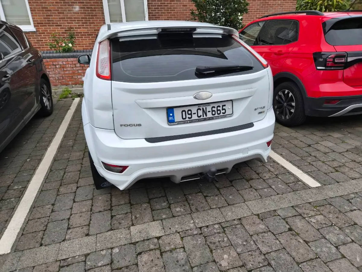 Ford focus car van - Image 3
