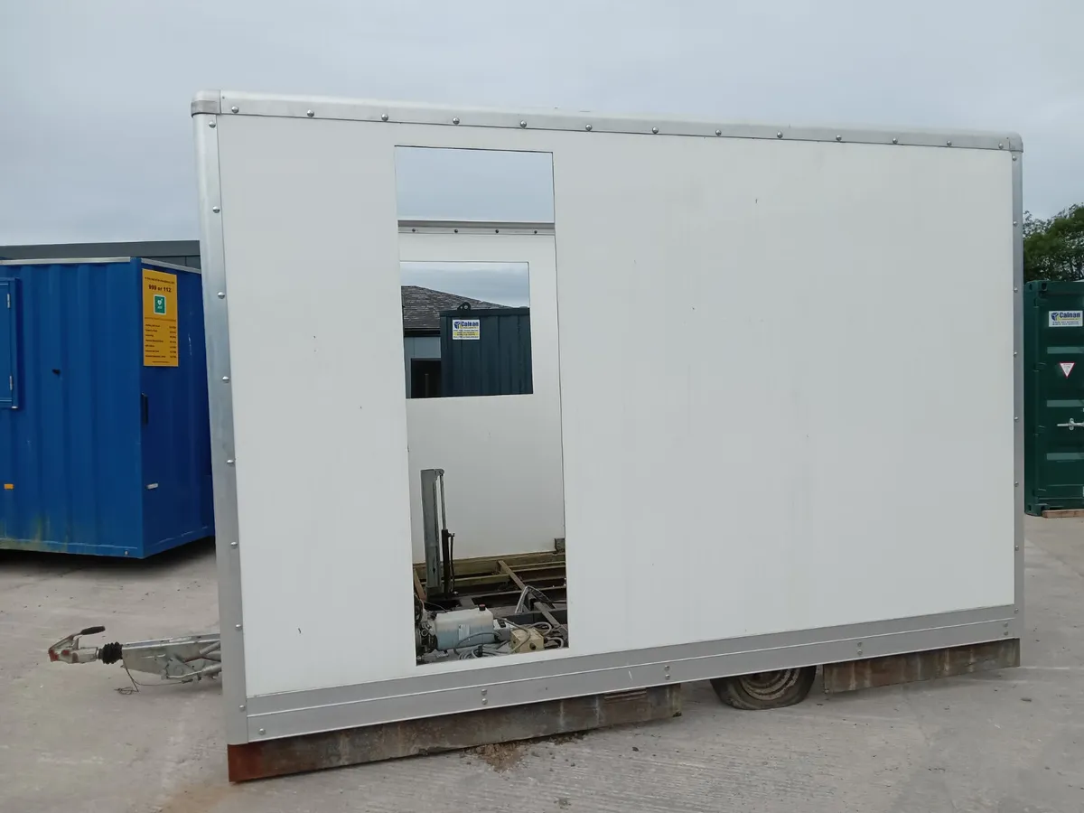 Mobile Trailer Unit - Image 1