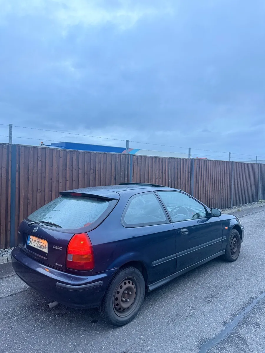 Honda Civic 1.5ils 1997 - Image 2