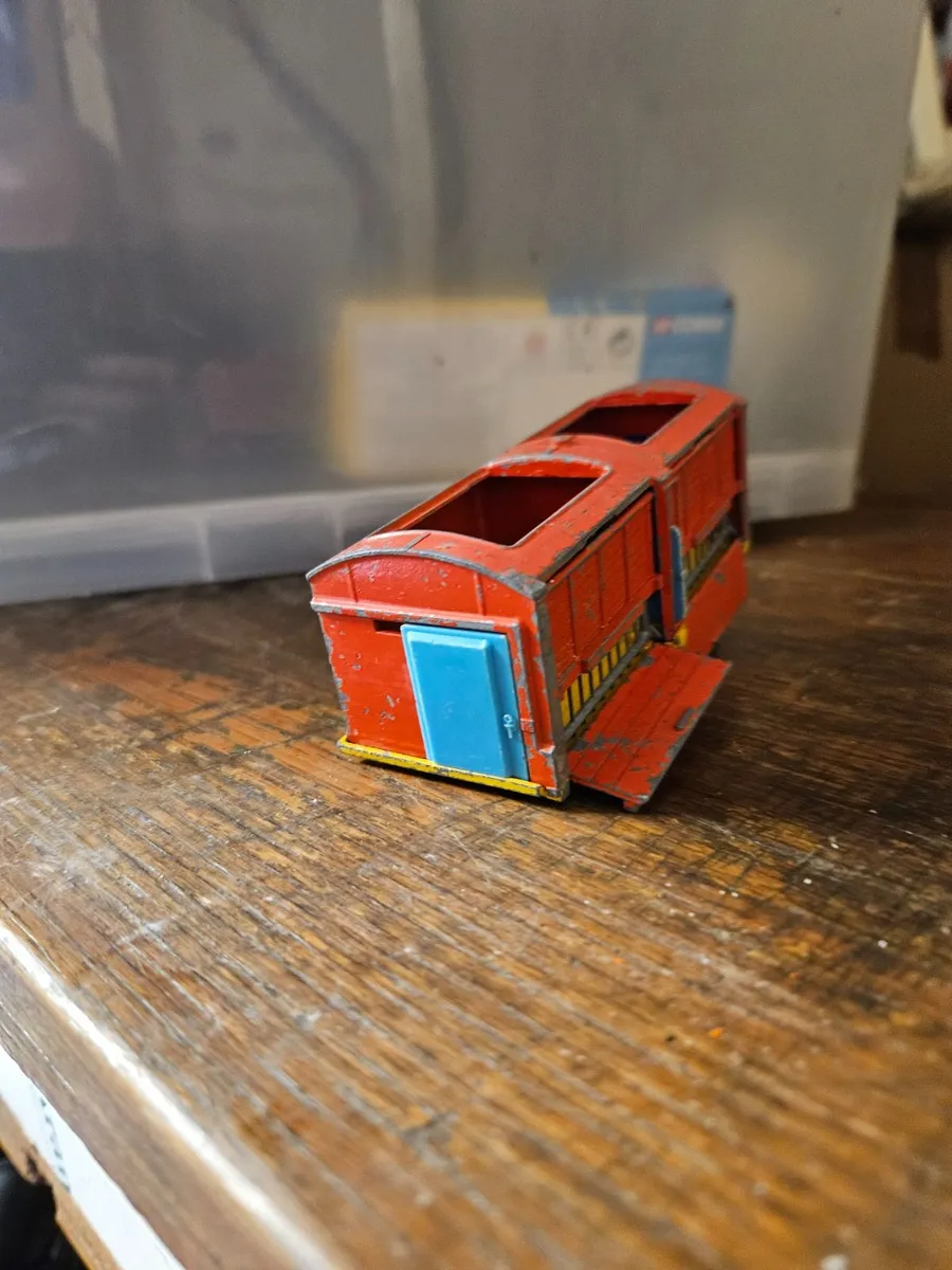 Corgi Chipperfields Circus Trailer - Image 4