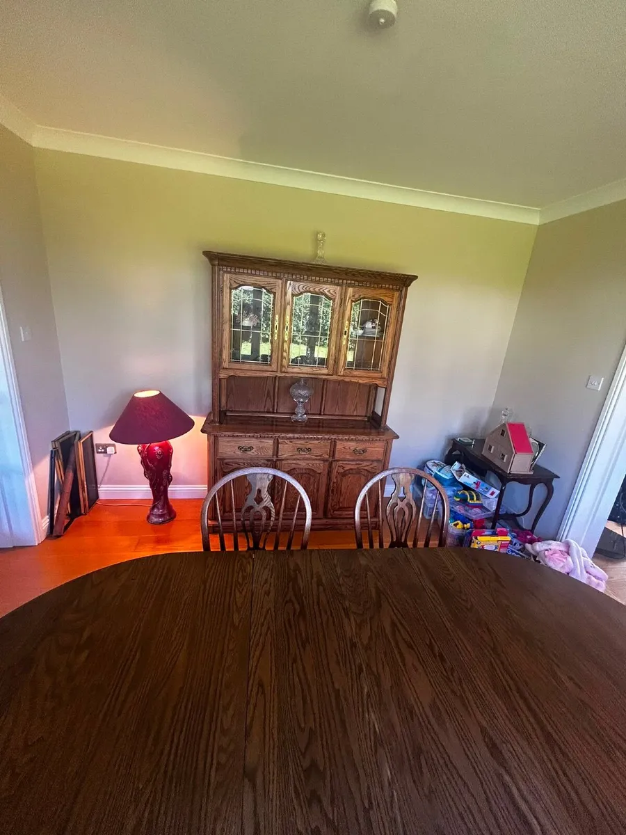 Solid American Oak Dining Room table and dresser - Image 2