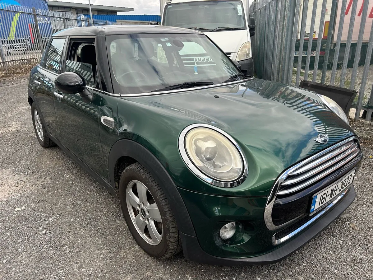 Mini automatic 1.5 petrol 4door - Image 4