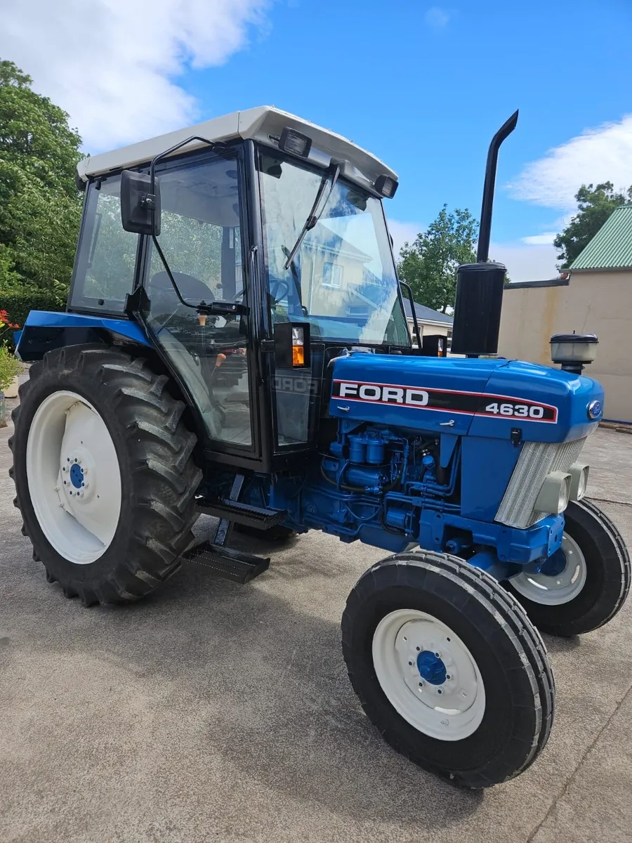 Ford tractor - Image 1