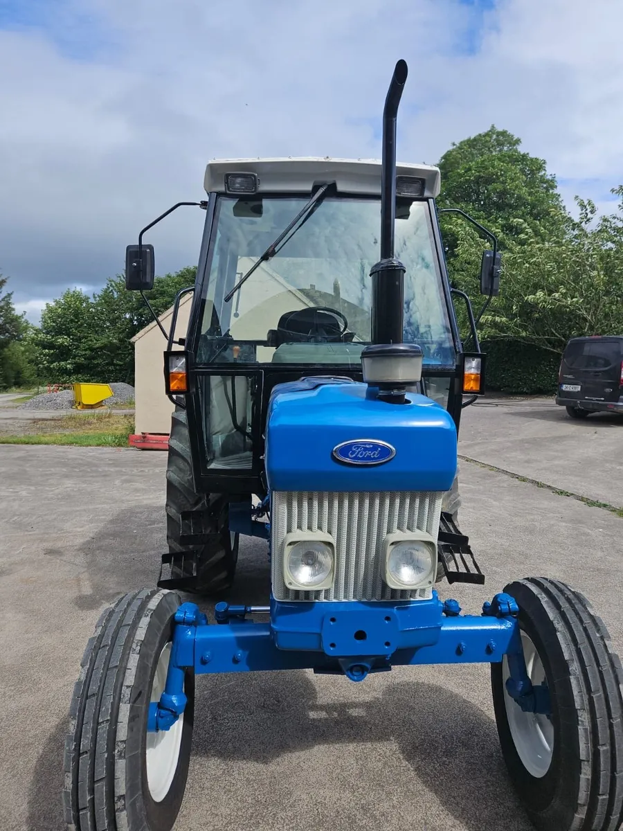 Ford tractor - Image 2