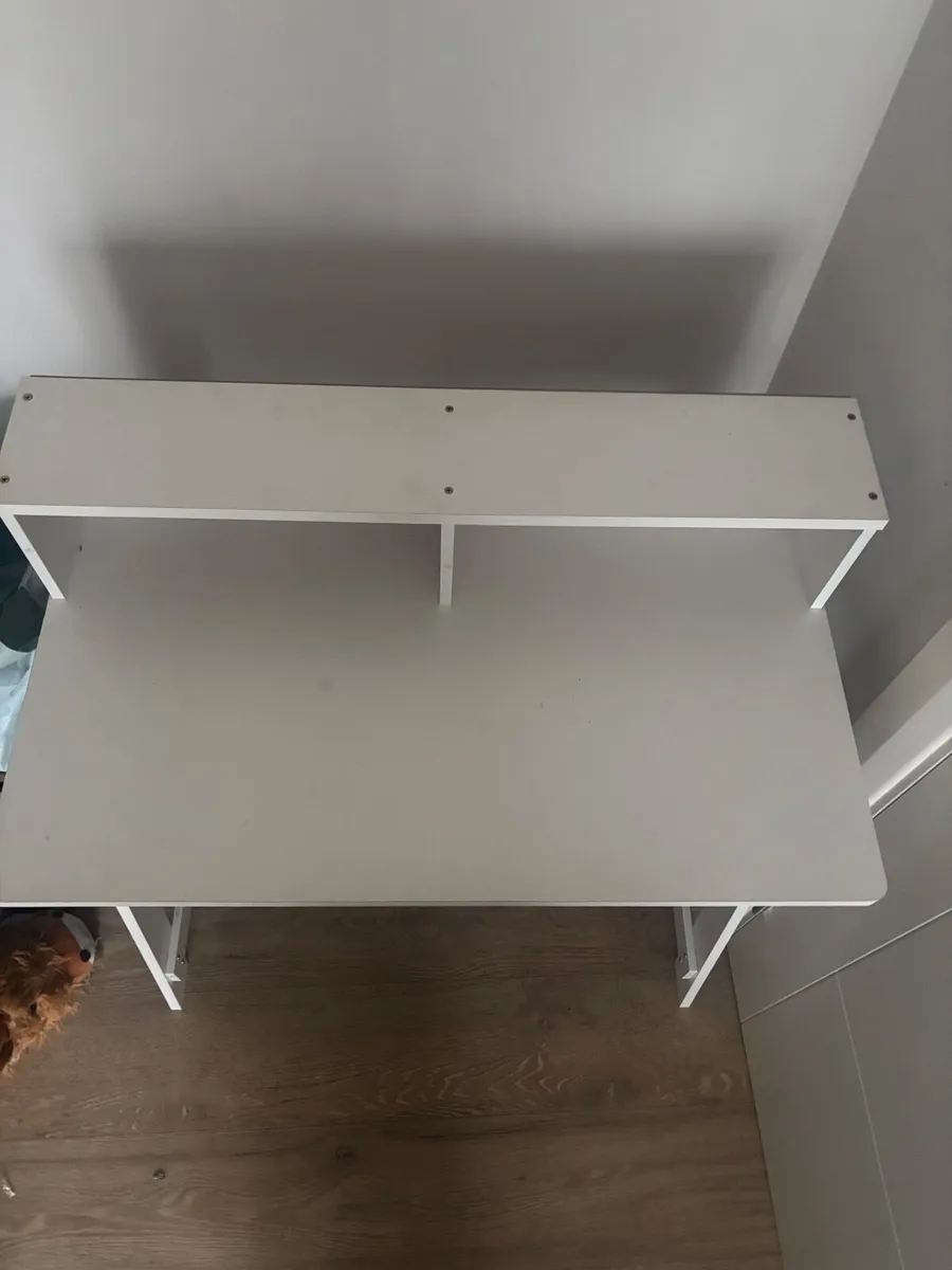 Desk (FREE) - Image 2