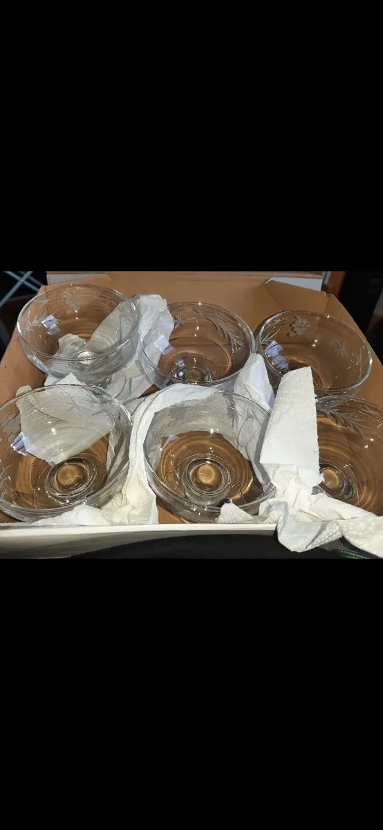 Duiske Irish Handcut Glass Dessert Bowls x 6 - Image 1
