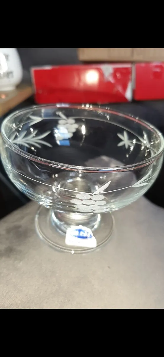 Duiske Irish Handcut Glass Dessert Bowls x 6 - Image 2