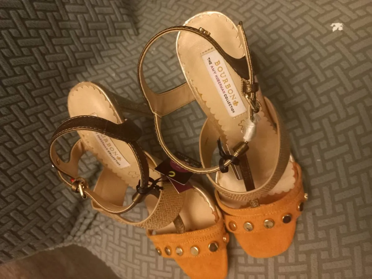 Shoes - Image 4