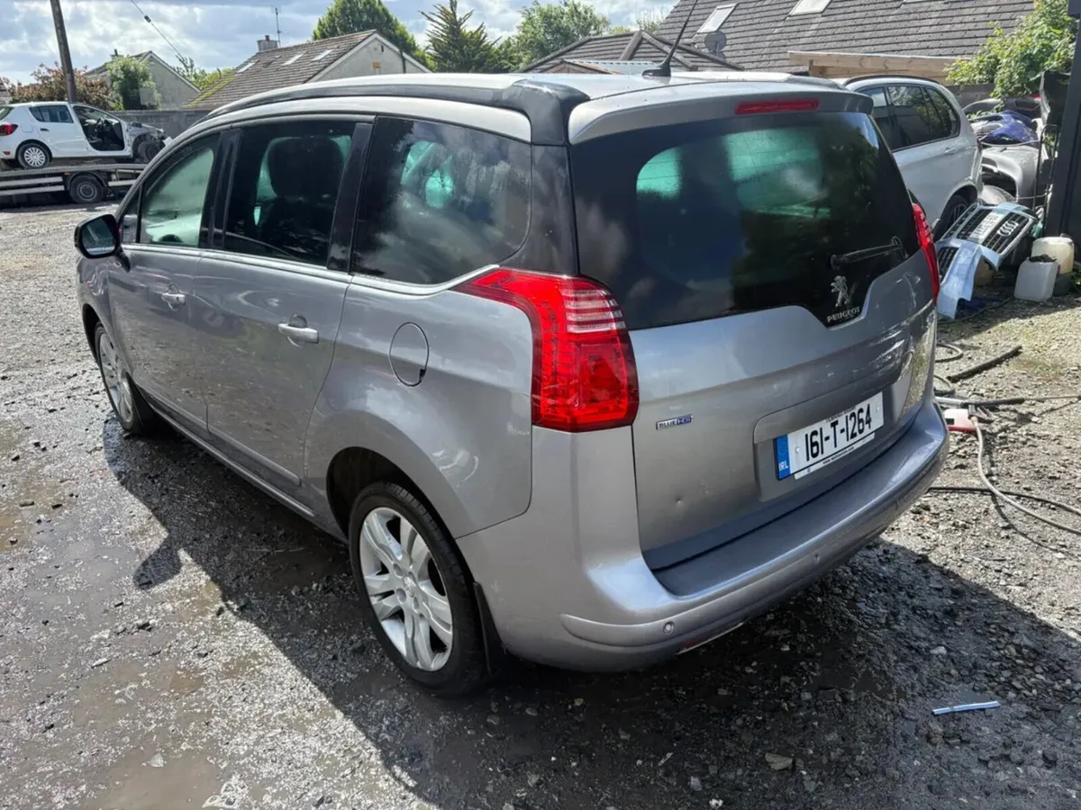 2016 P 5008 1.6 Dsl 7 Seats High spec drive away - Image 4