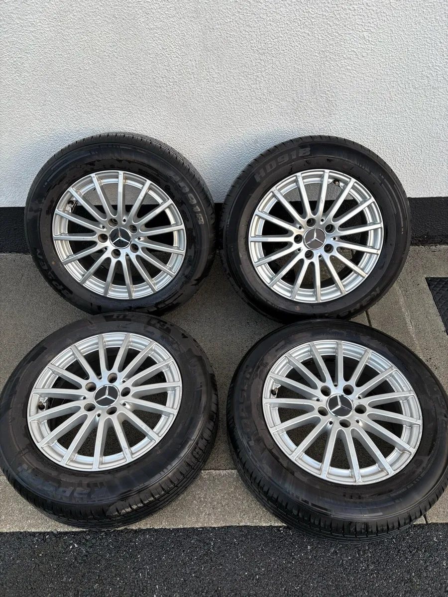 Genuine Mercedes16” alloy+Brand New Michelin Tyres - Image 1