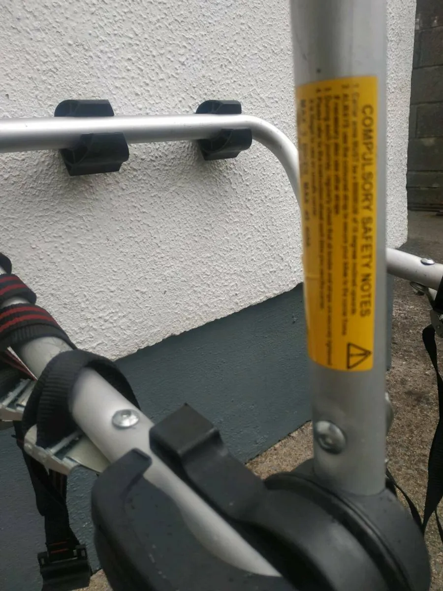 Triple bike rack fits most cars. - Image 3