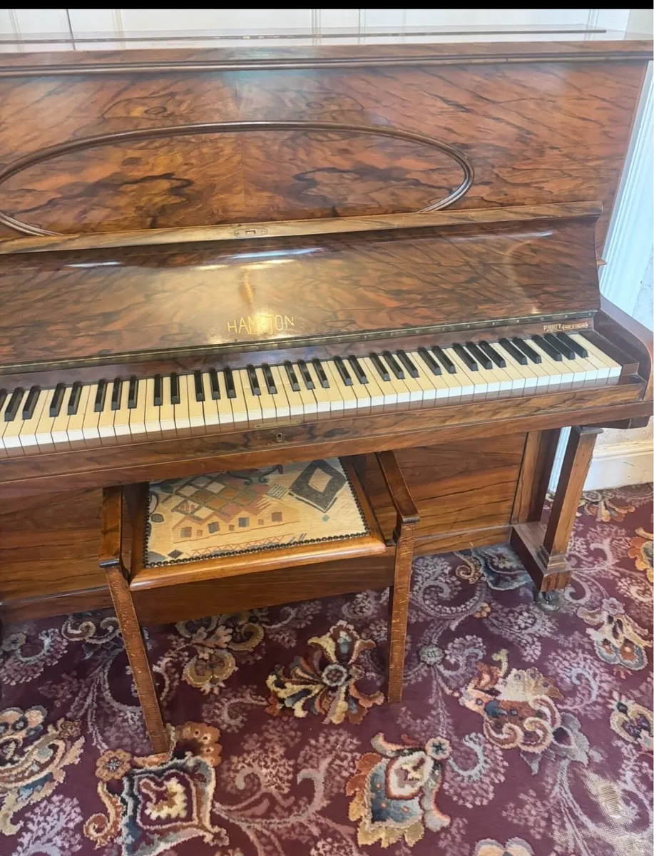 Piano - Image 1