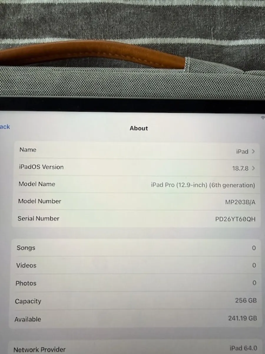 Apple iPad Pro 12.9 6th generation M2 chip. 256gb - Image 2