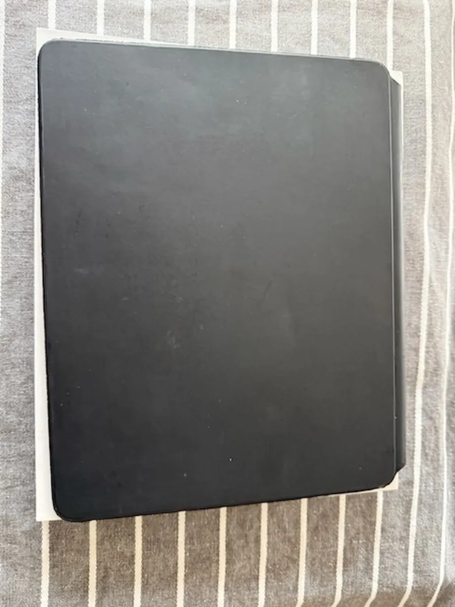 iPad Magic Keyboard for 12.9 iPad Pros - Image 4