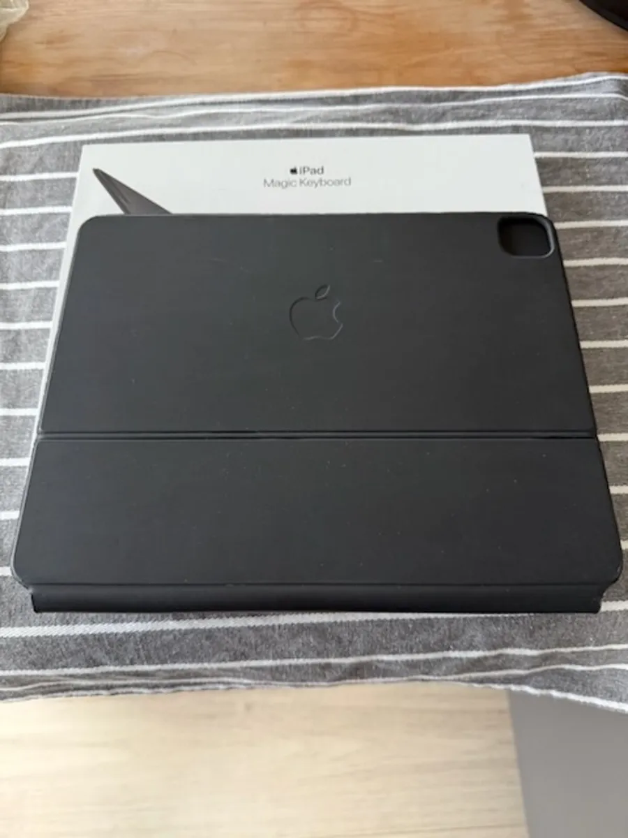 iPad Magic Keyboard for 12.9 iPad Pros - Image 2