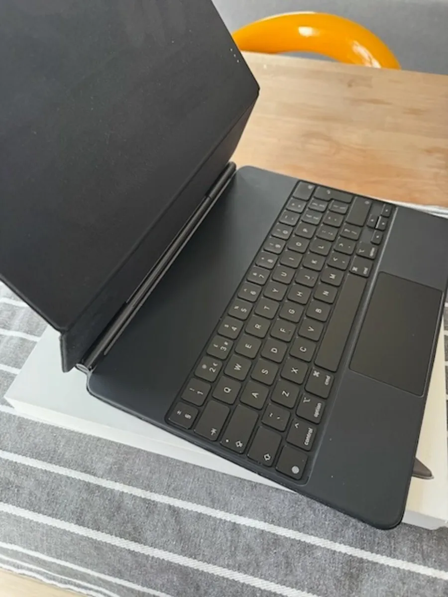 iPad Magic Keyboard for 12.9 iPad Pros - Image 3