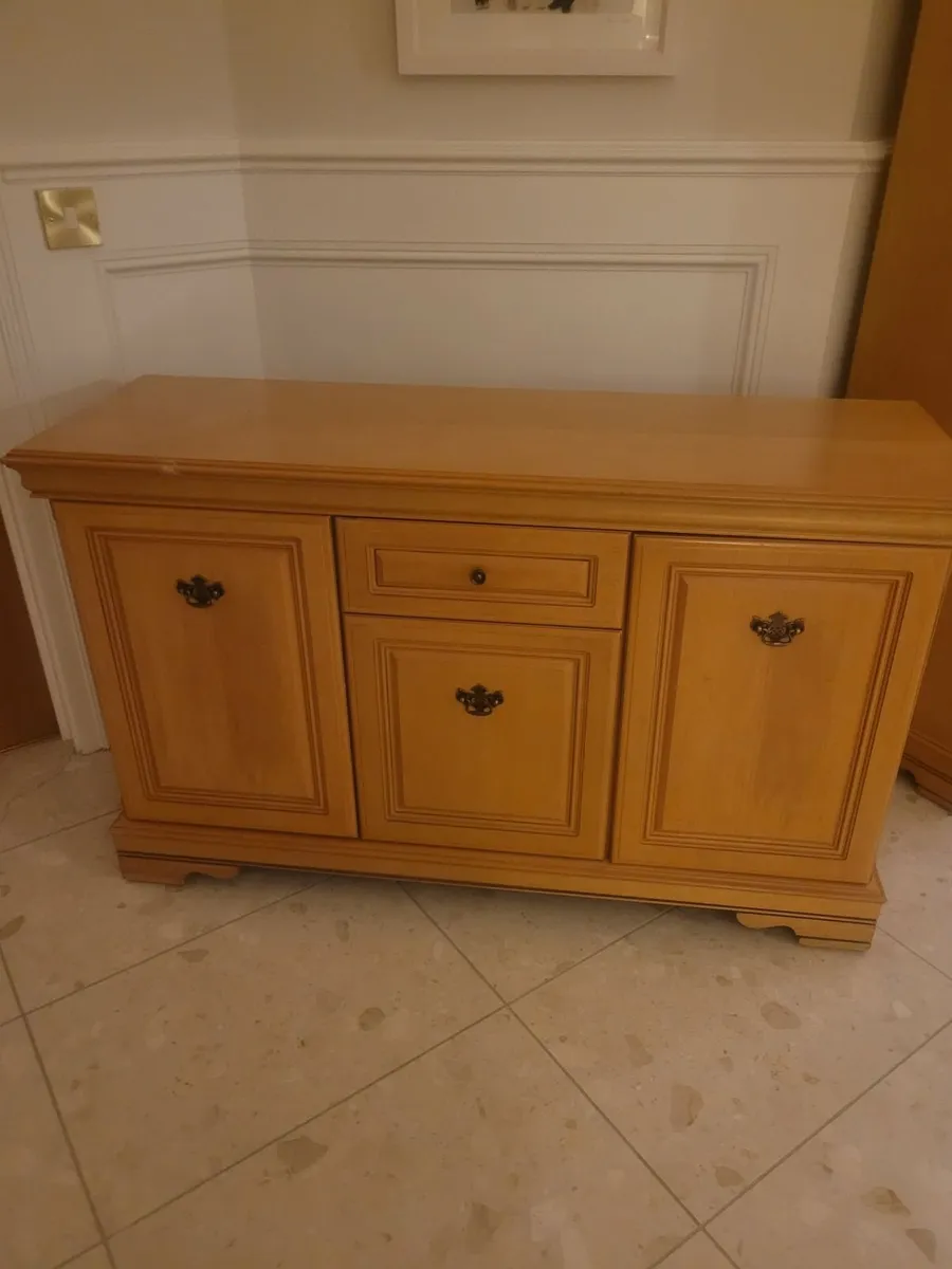 Traditional solid wood pine sideboard - Image 3