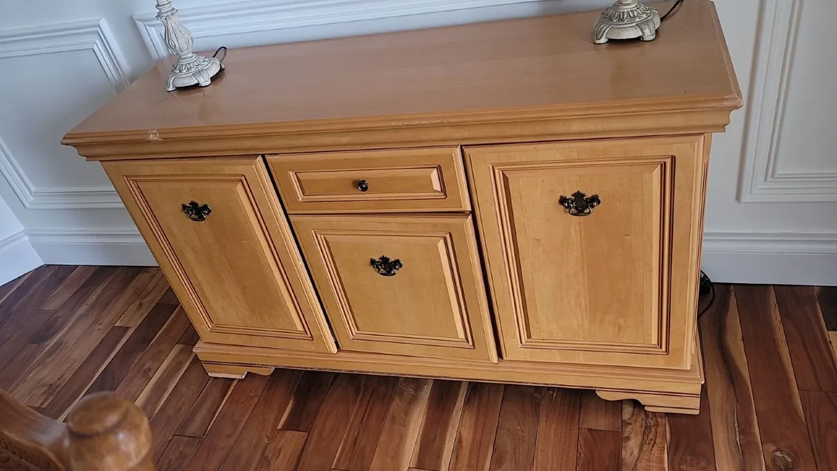 Traditional solid wood pine sideboard - Image 1