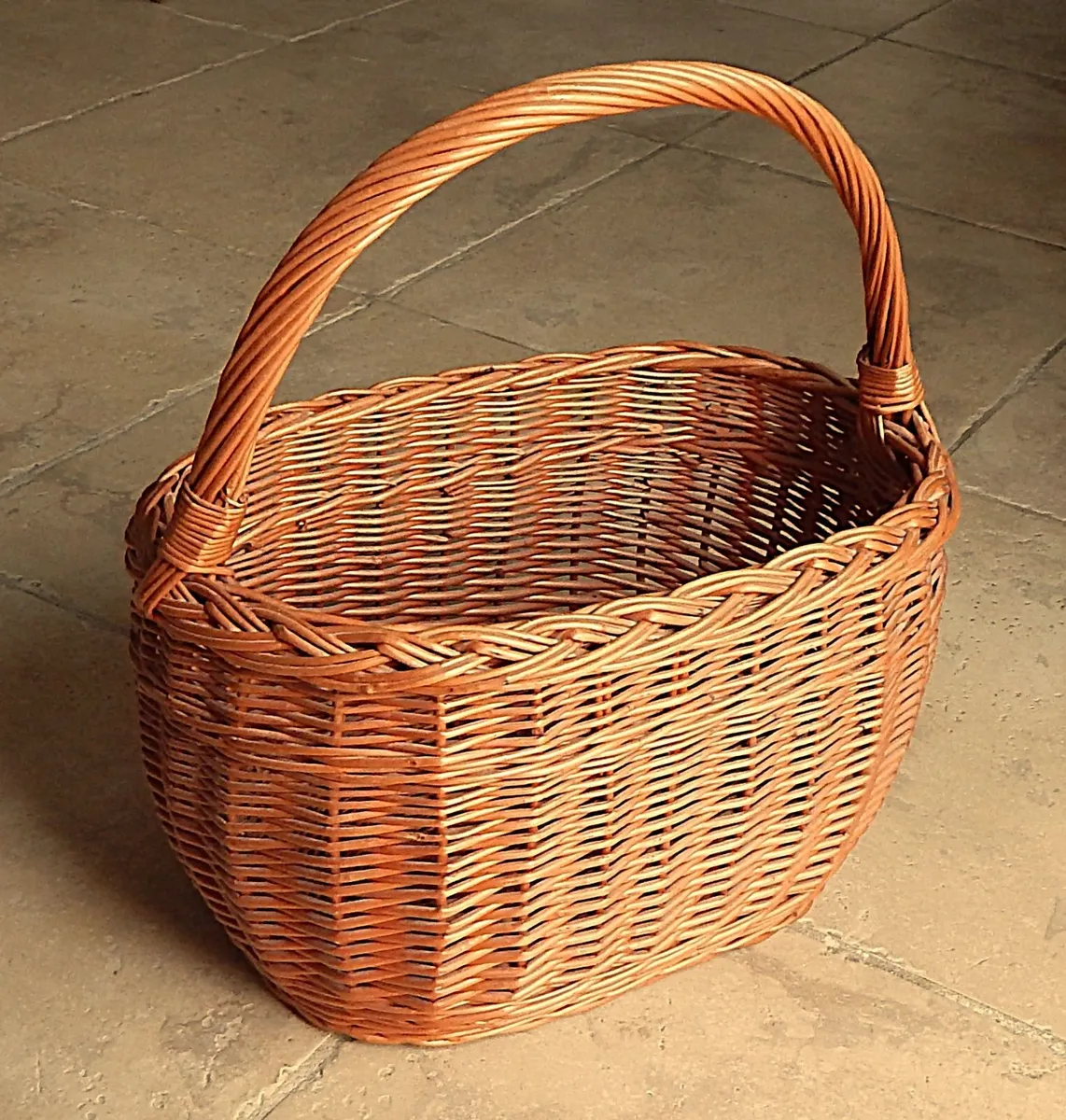 Traditional Wicker Shopping Basket - Image 2