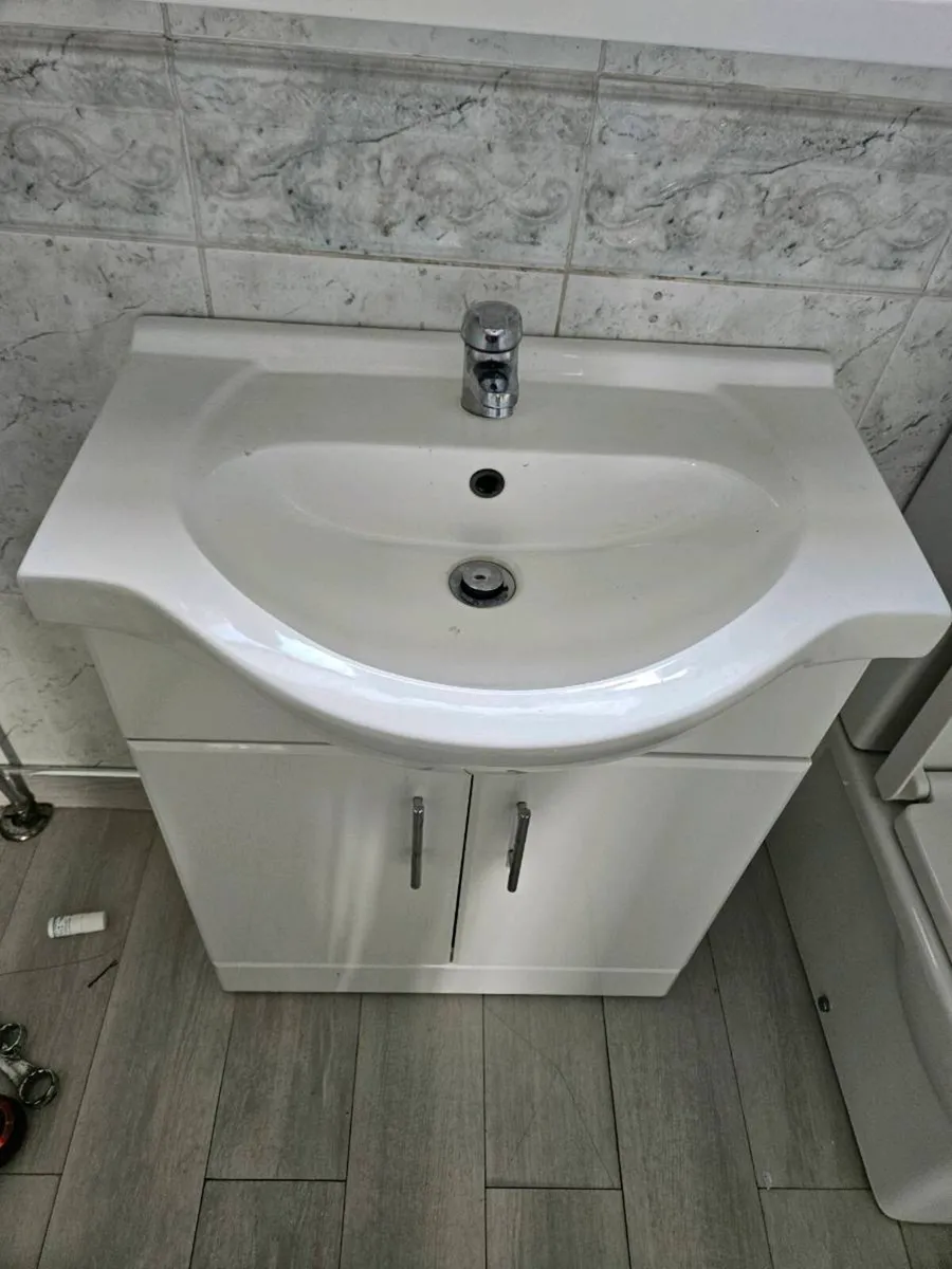 Vanity unit shower door shower tray - Image 1