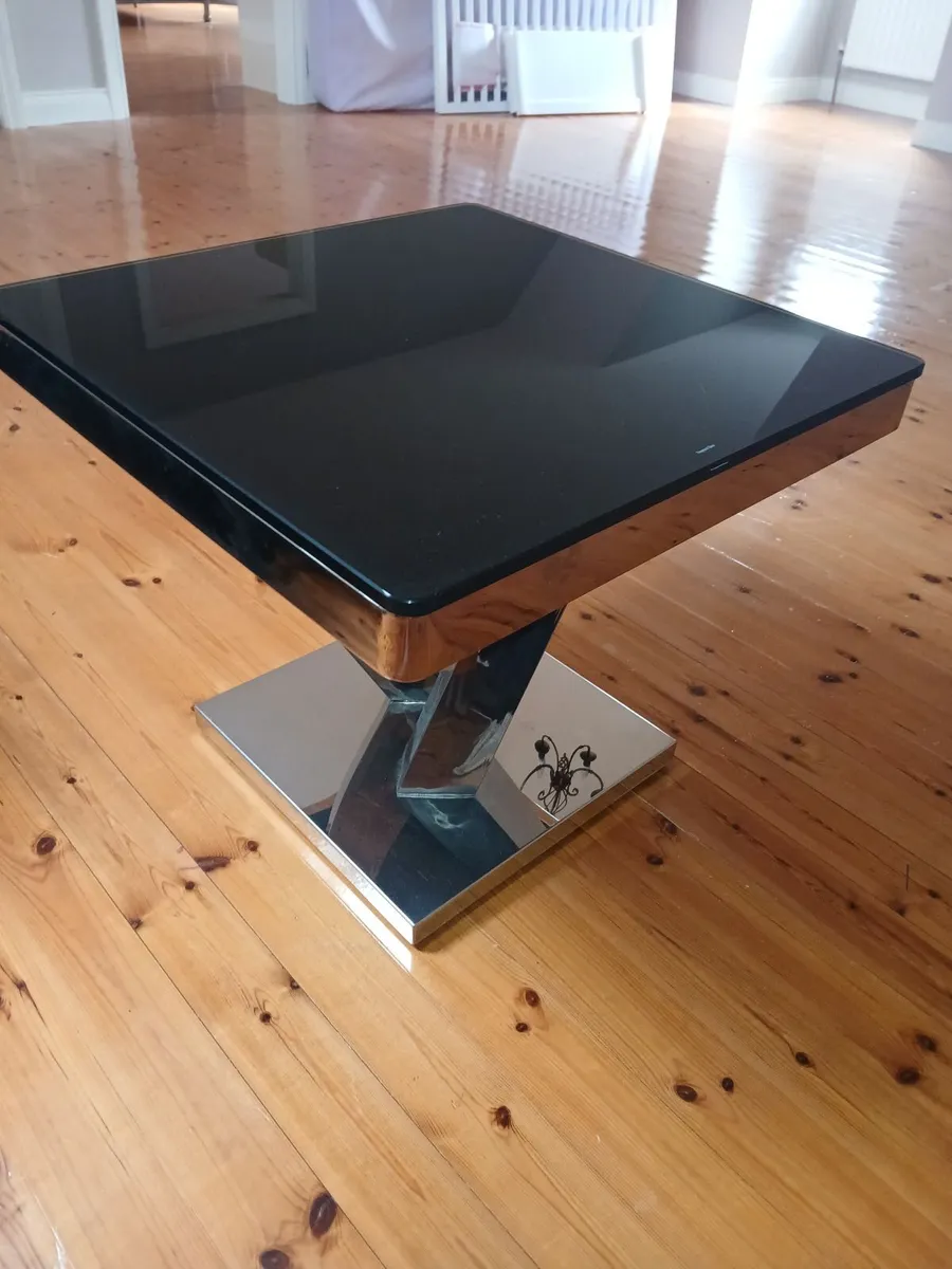Side table - Image 1