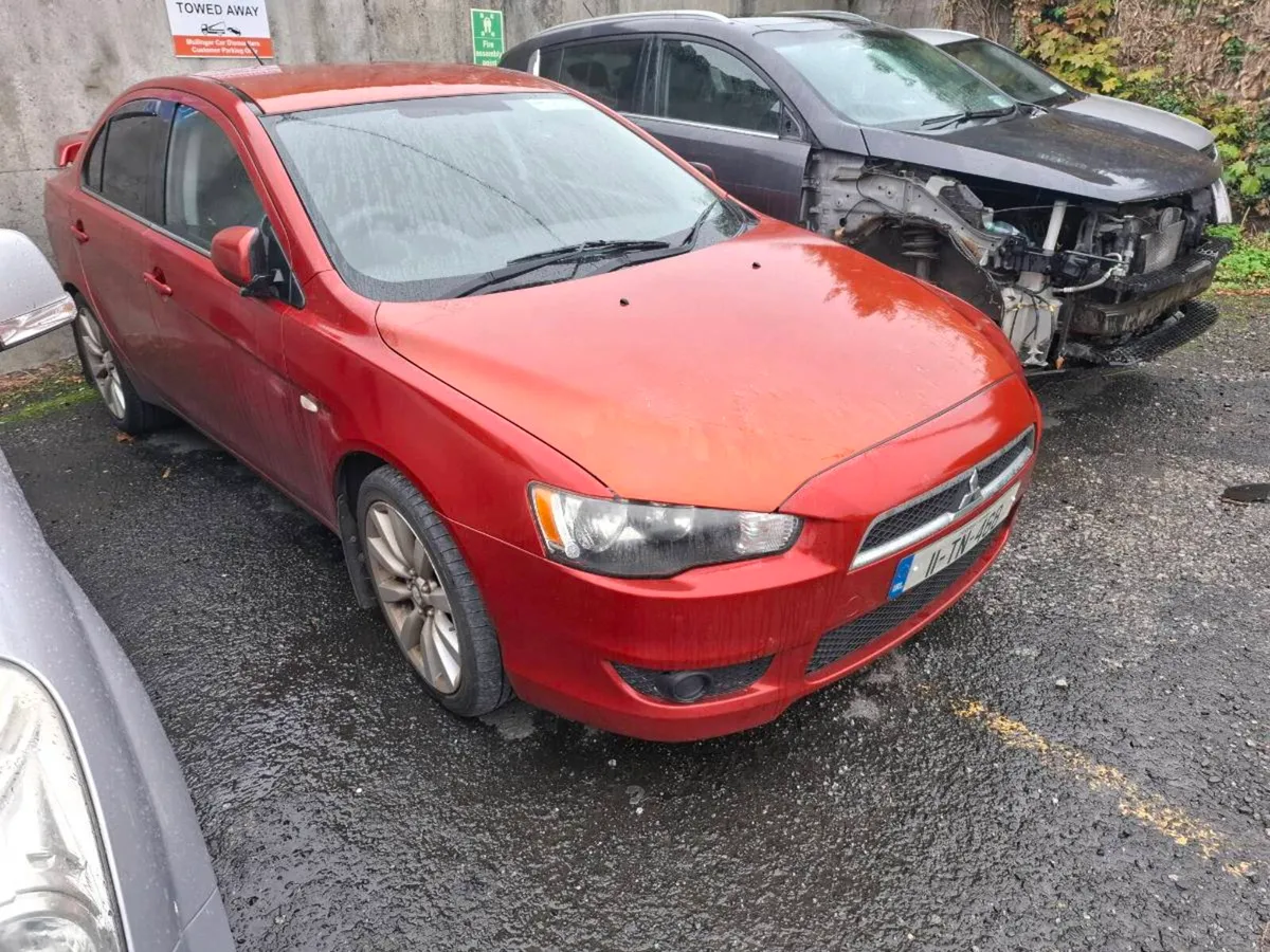 2011 Mitsubishi Lancer breaking for parts - Image 3