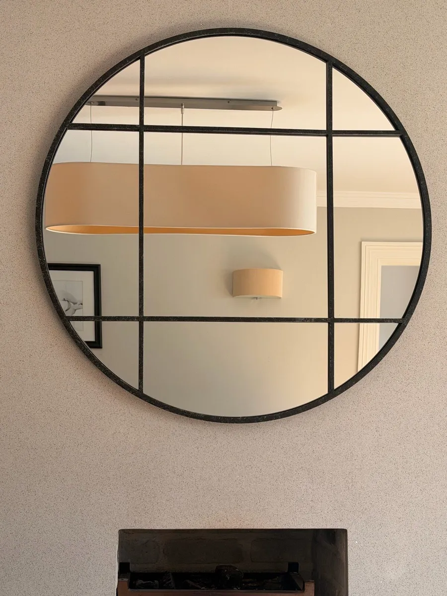 Black Round Metal -  Framed Mirro