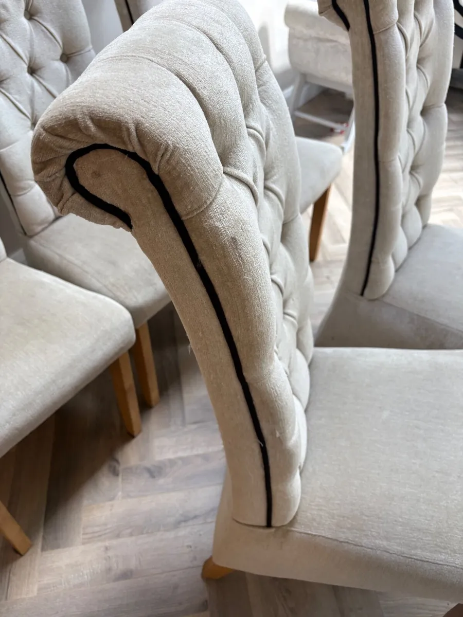 Dining room chairs - Image 1