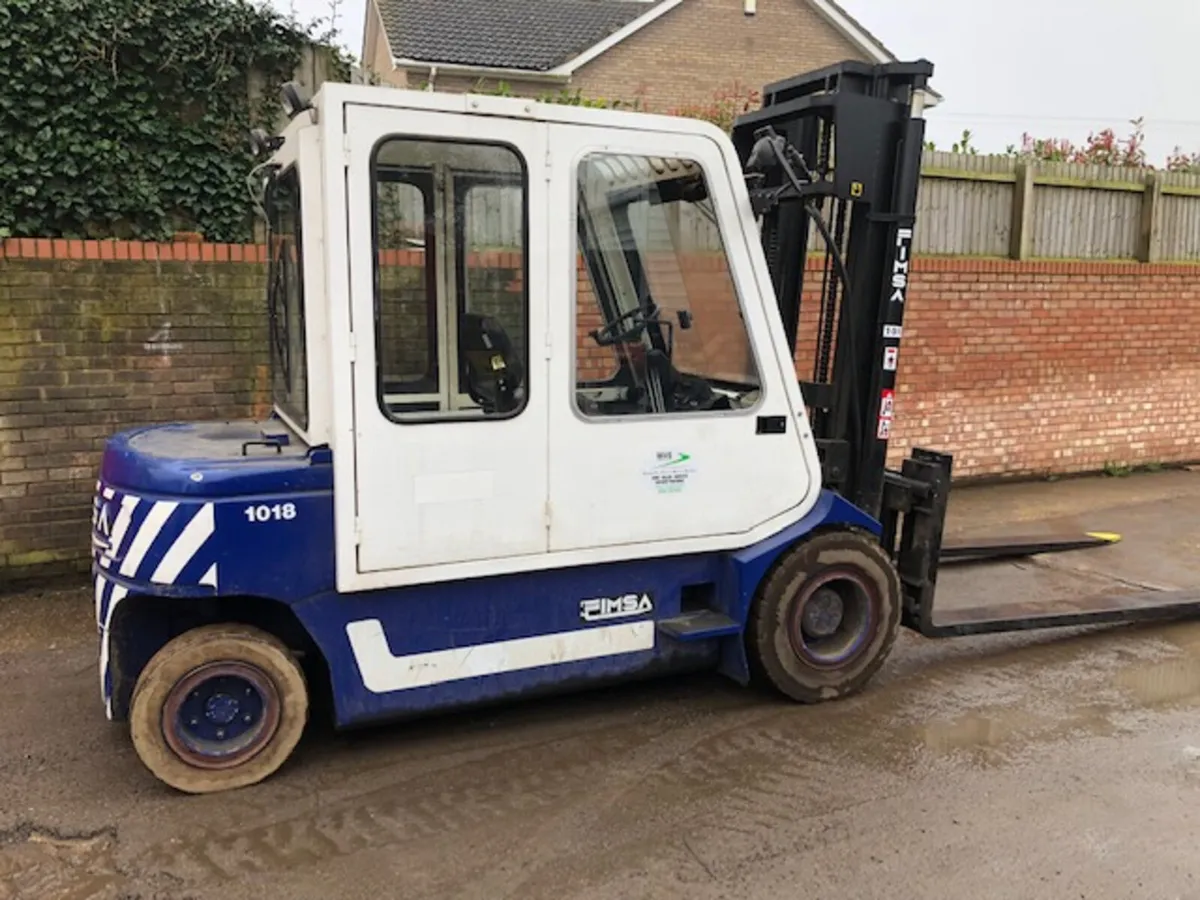 8 Ton Electric Forklift - Image 1