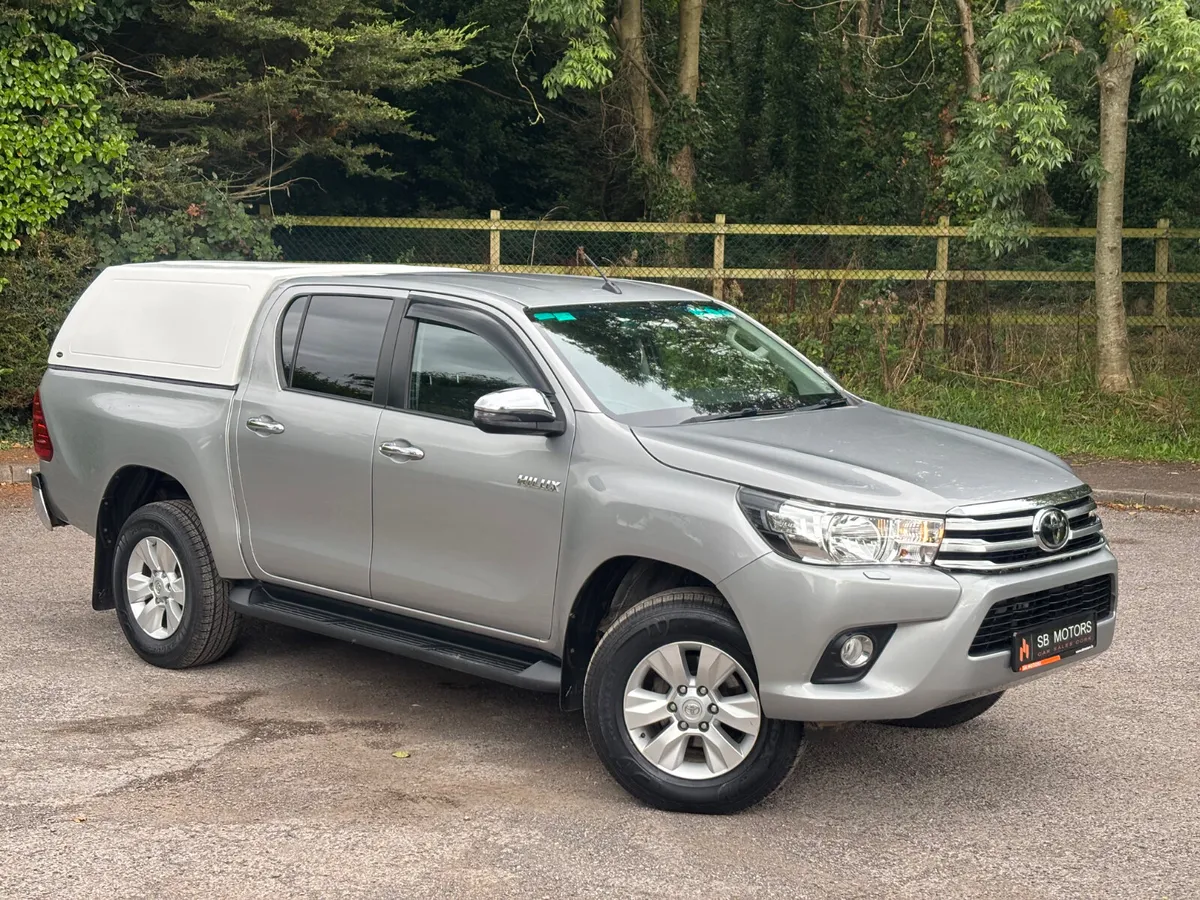 2018 TOYOTA HILUX 2.4D4D SR5 68K NEW CVRT - Image 1
